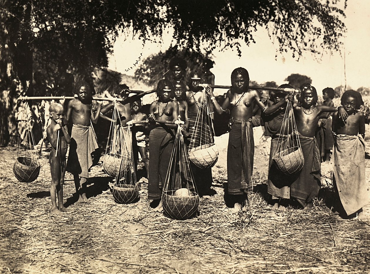 Building an Empire in the Fascist age: bearers of Cunama water by Modestino Baldinetti