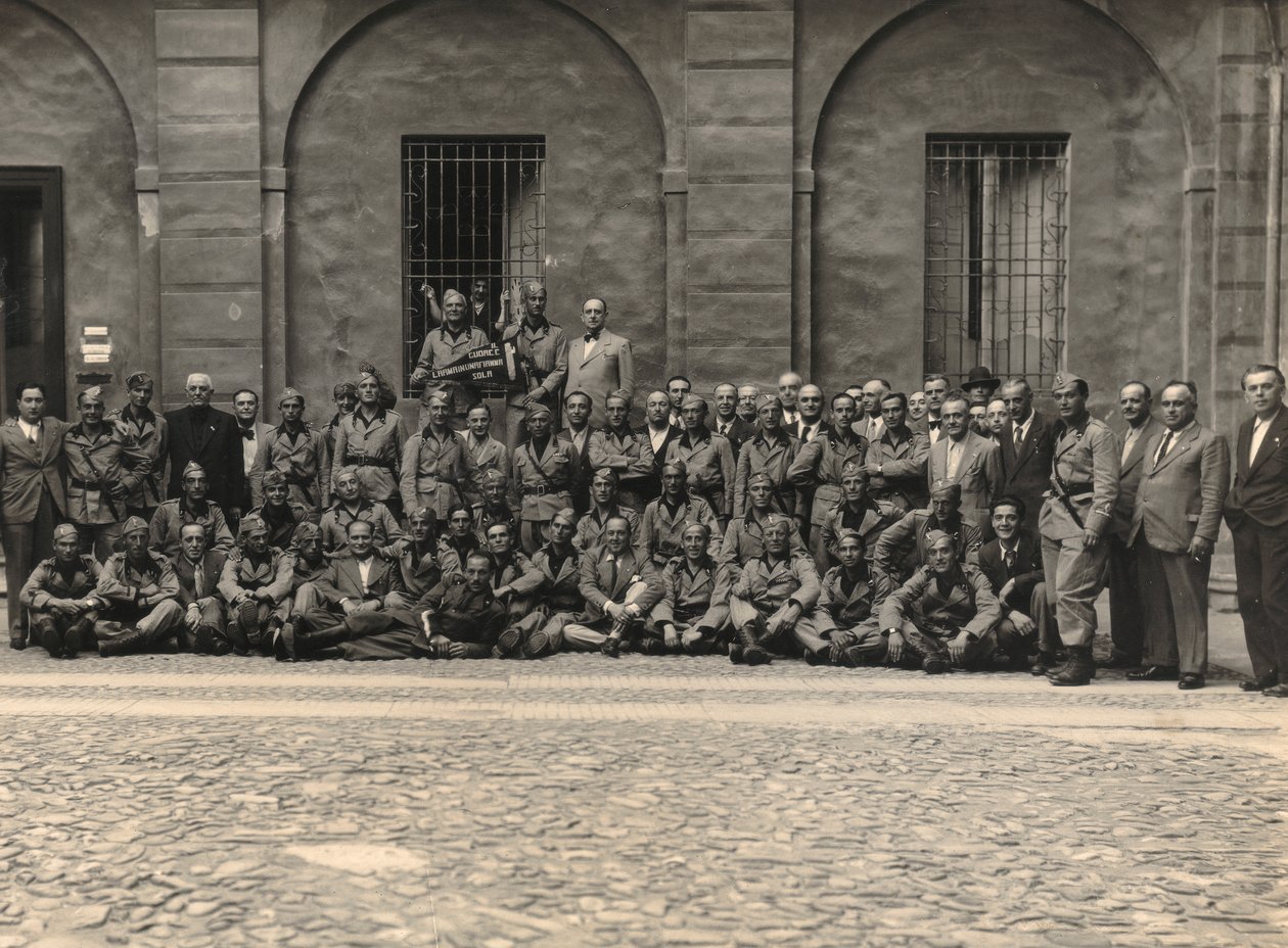 MVSN- Blackshirts: Volunteer Militia in the War of Departure for Africa by Mortacchini Mortacchini