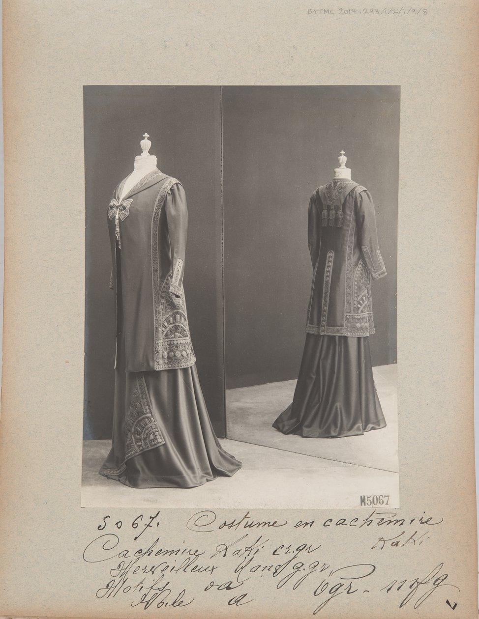 House of Worth, Costume by Photographer French