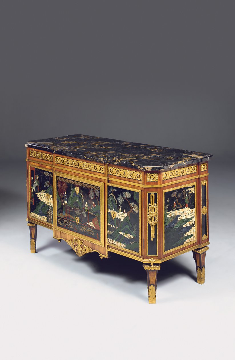 Louis XVI breakfront commode a vantaux, the lacquer late 17th - early ...