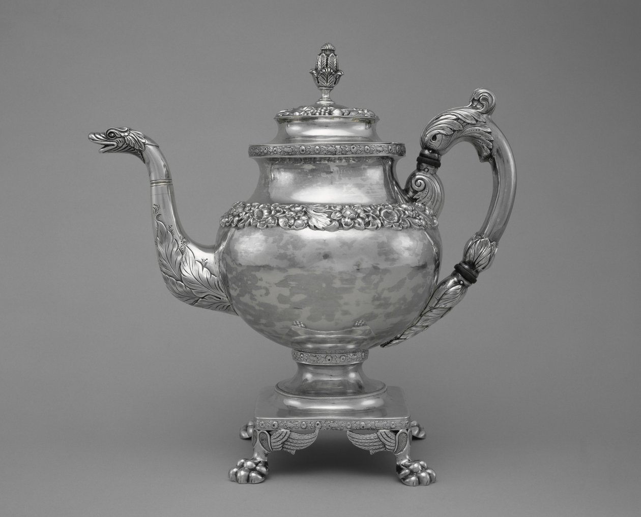 Coffeepot, part of a tea and coffee service, 1824-27 by Samuel Kirk