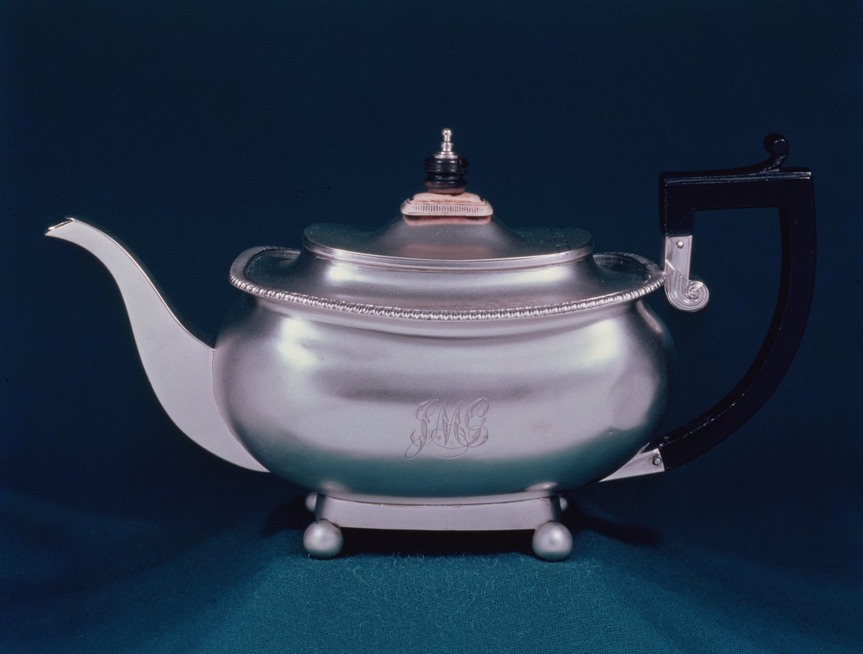 Regency Teapot by Samuel Hennell