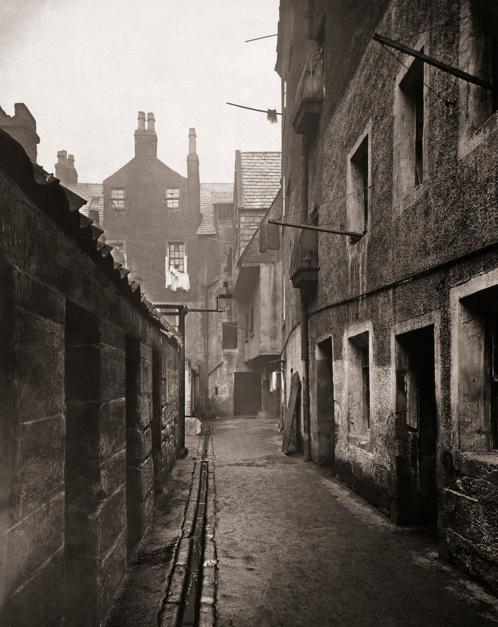 Close, High Street, Glasgow, Scotland by Thomas Annan