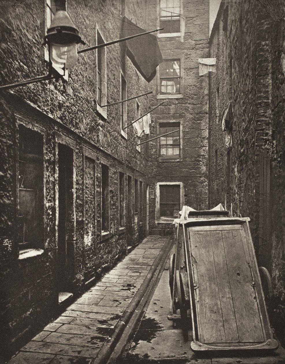 Close No. 136 Saltmarket (#31) by Thomas Annan