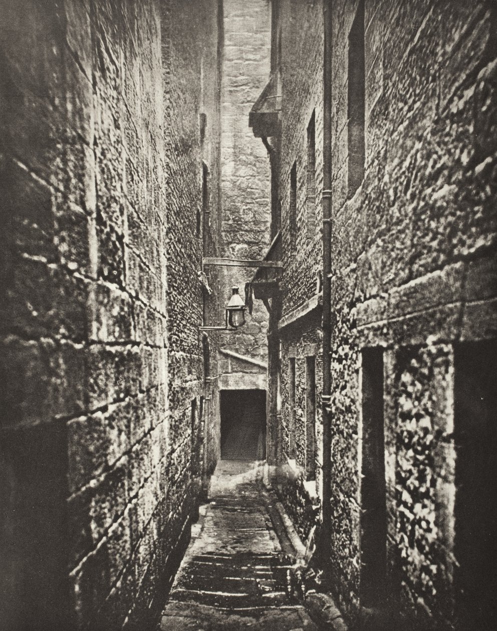 Close No. 61 Saltmarket (#27) by Thomas Annan