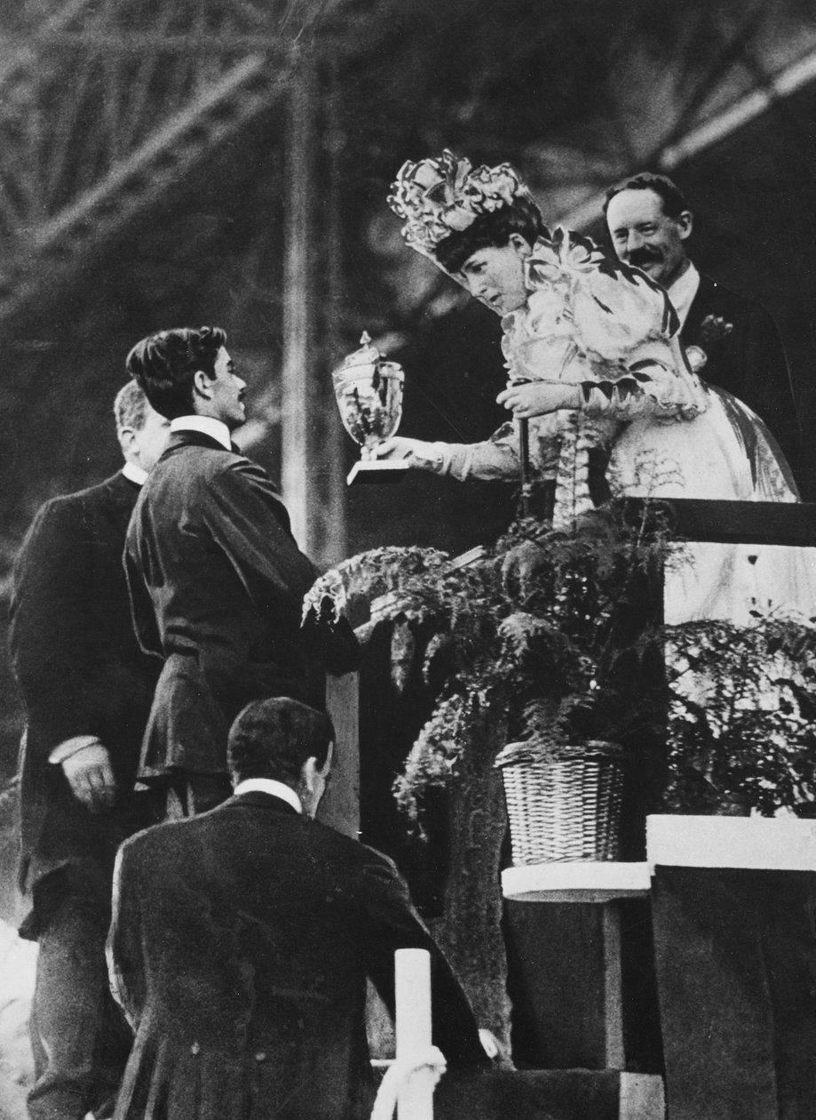 Queen Alexandra handing a special cup to Dorando to commemorate his great effort to win the Olympic marathon in July, 1908 by Thomas E. and Horace Grant Grant