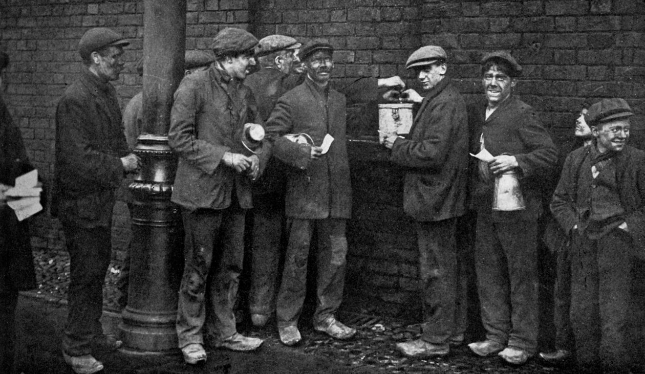Balloting for the Coal Strike, Wheatsheaf Colliery, Pendlebury, January 1912 by Topical Press Agency