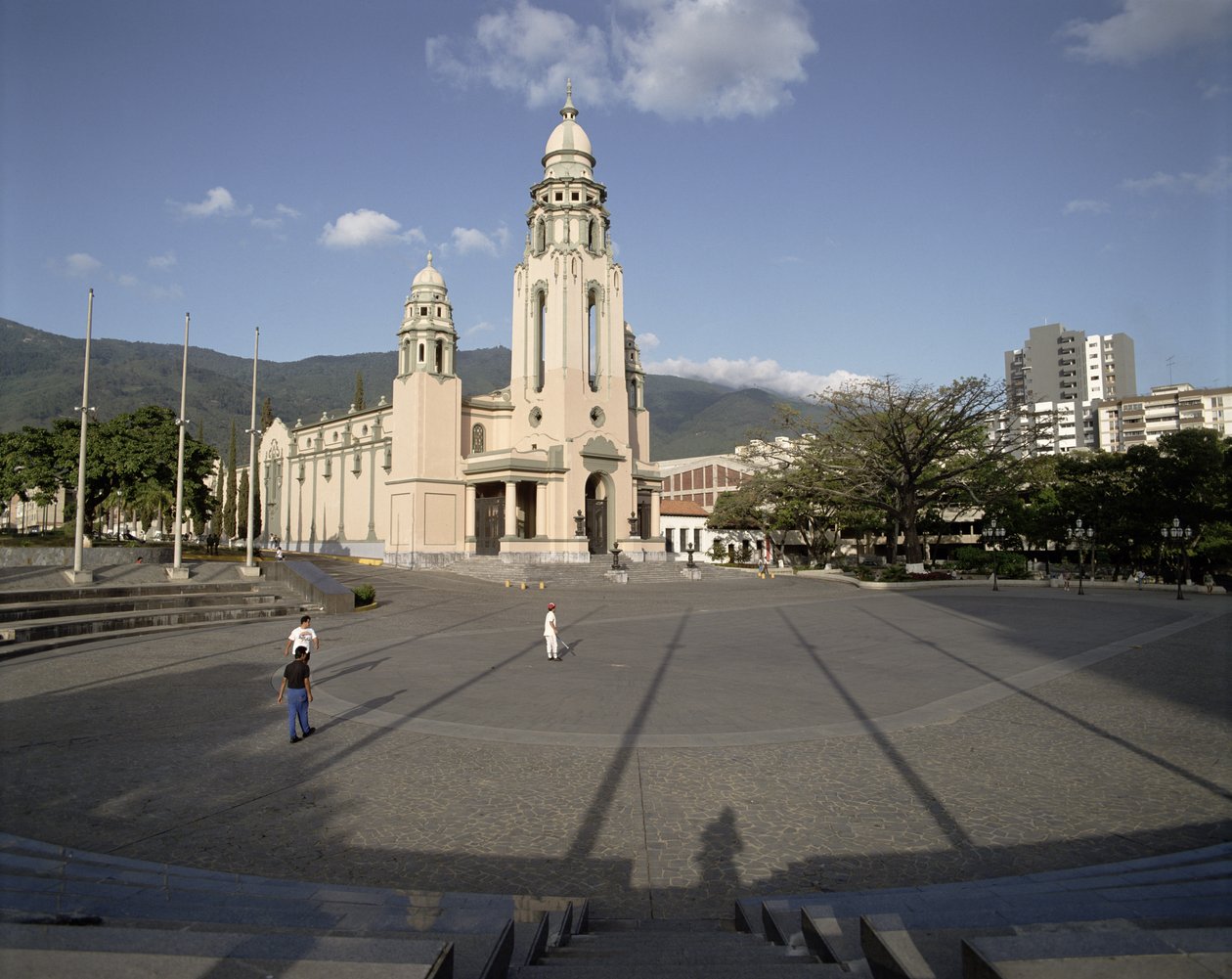 The National Pantheon of Caracas, where Simon Bolivar is buried by Unbekannt Unbekannt