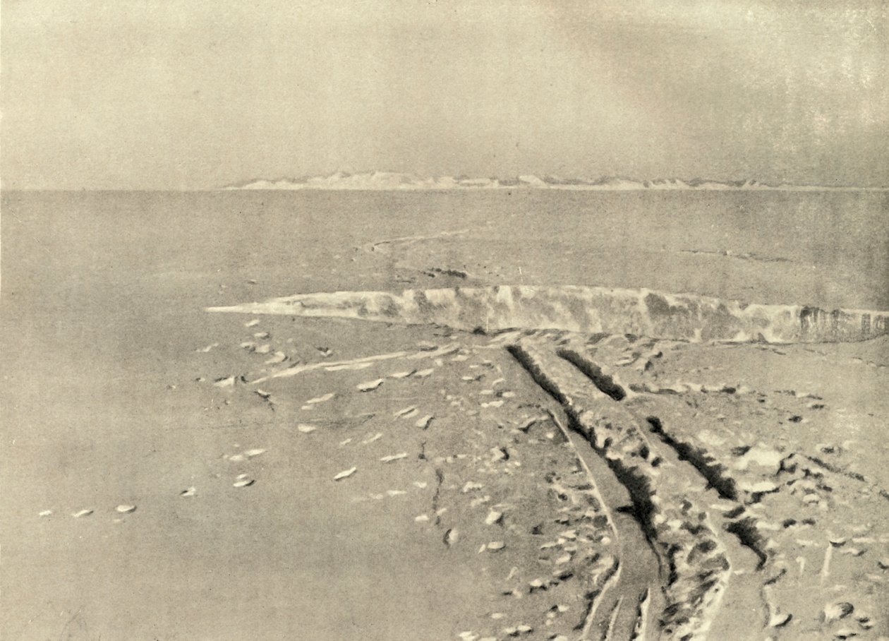 A Typical Crevasse on Level Surface, c1908 by Unbekannt