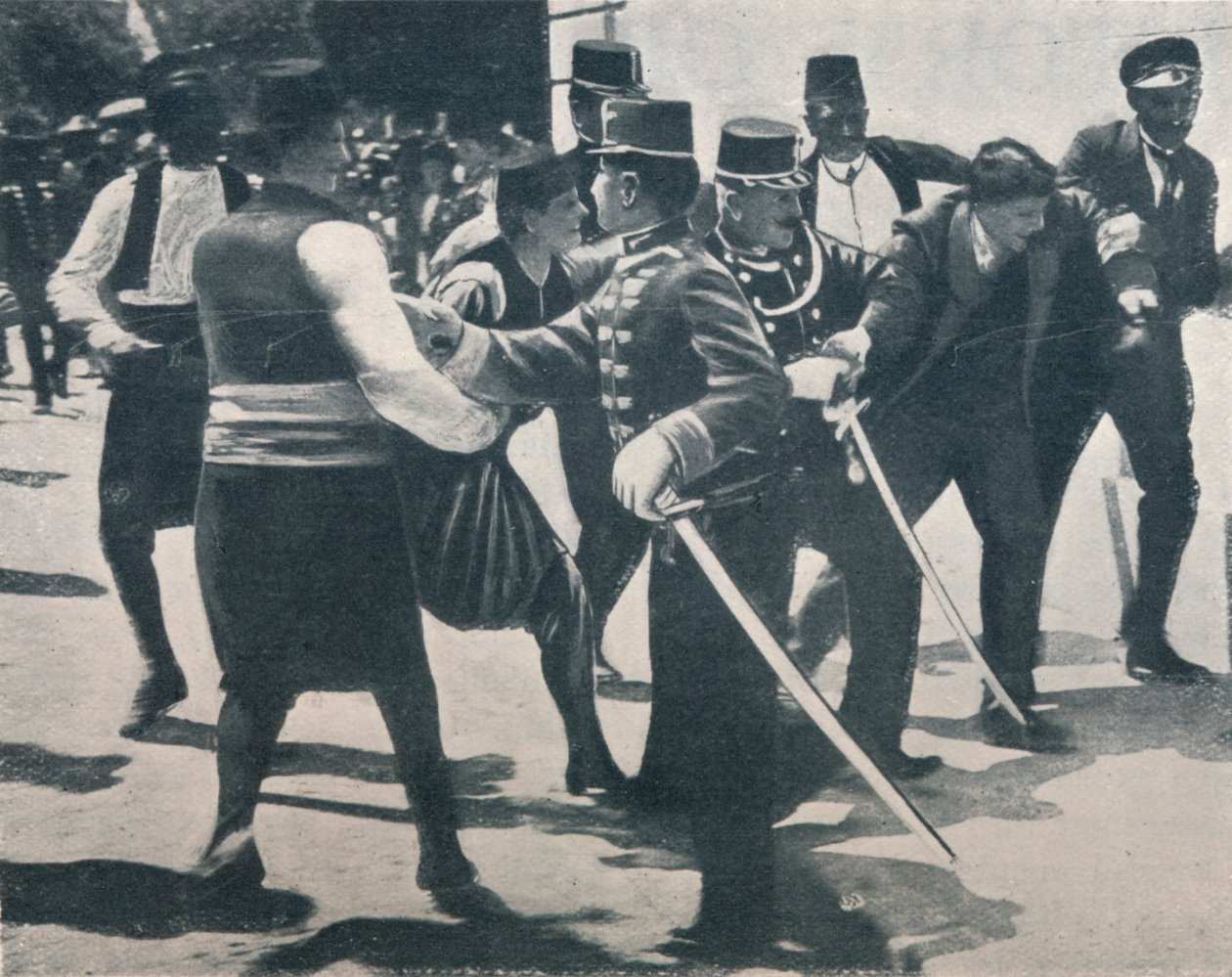 Arrest of Gavrilo Princip, assassin of Archduke Franz Ferdinand by Unbekannt