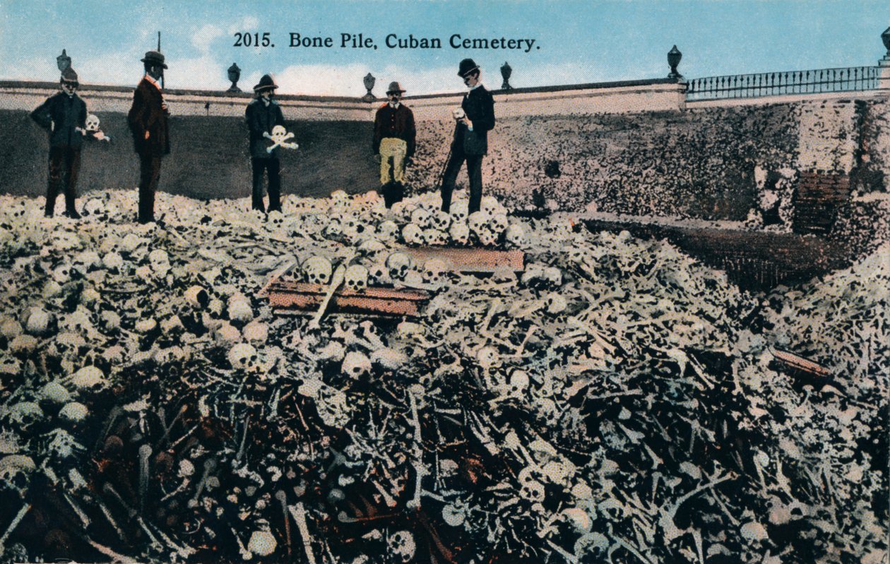 Bone Pile, Cuban Cemetery, c1910 by Unbekannt