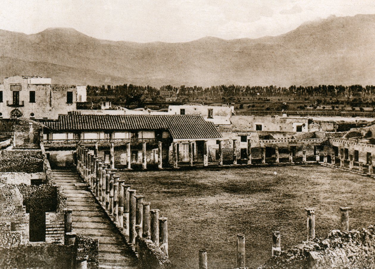 Caserma dei glagiatori, Pompeii, Italy by Unbekannt