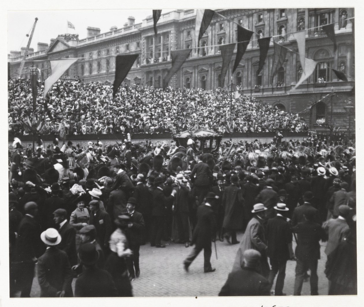 Coronation procession, London by Unbekannt