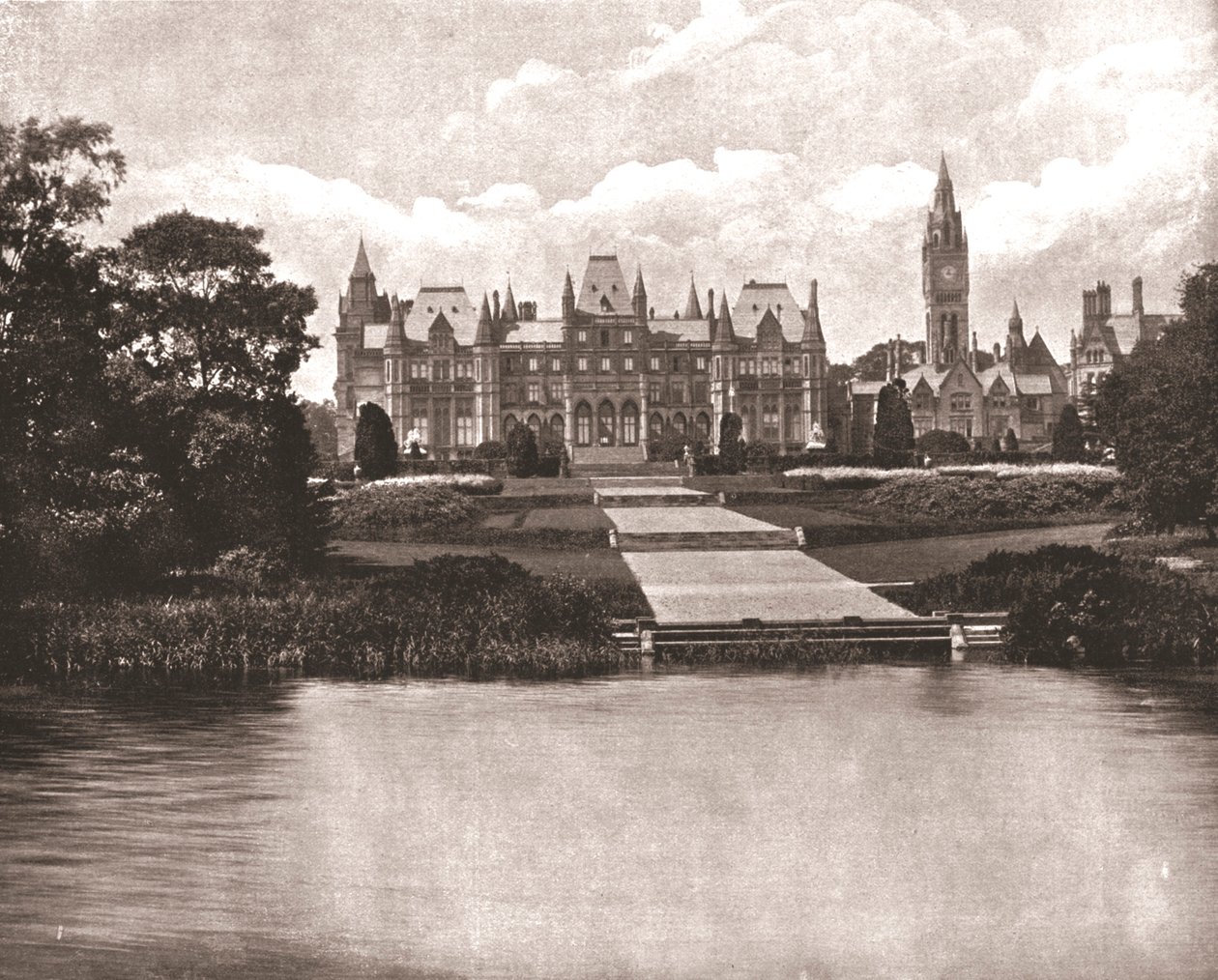 Eaton Hall, Eccleston, Cheshire by Unbekannt