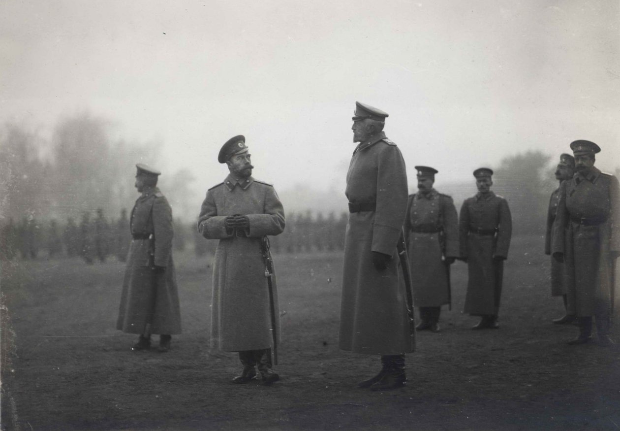 Emperor Nicholas II and Grand Duke Nikolai Nikolaevich at Baranovichi, September 1914 by Unbekannt