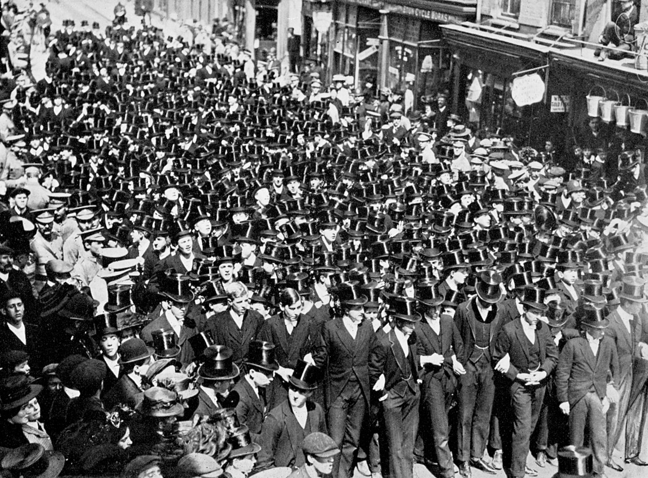Eton Boys Listening to the Reading of the Proclamation on Windsor Bridge, Berkshire by Unbekannt