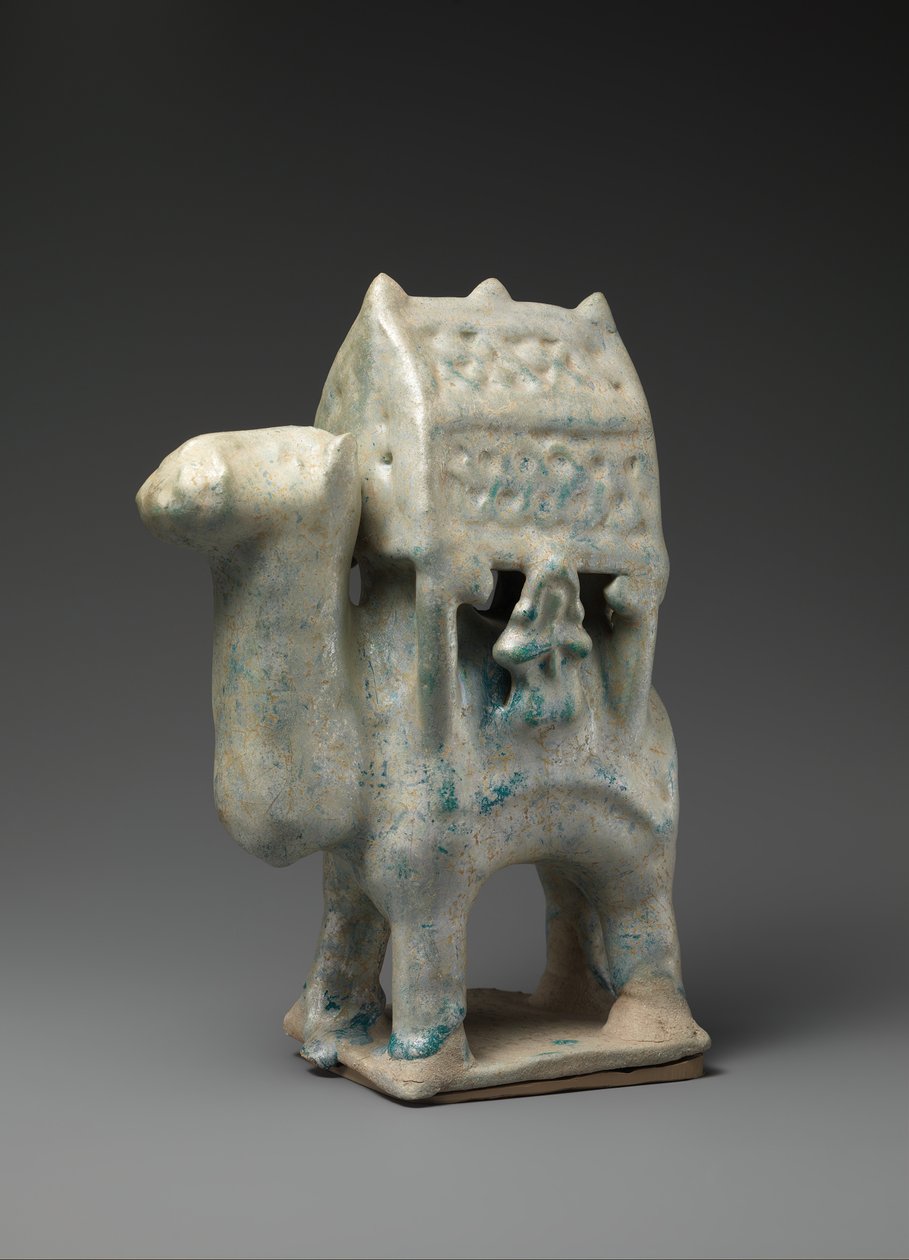 Figurine in the Form of a Camel Carrying a Palanquin and Two Riders, 12th-early 13th century by Unbekannt