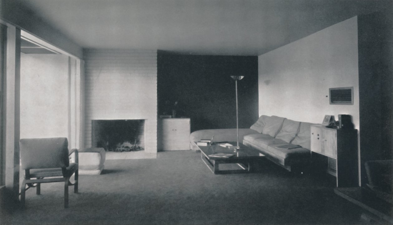 Fireplace corner by Richard J. Neutra by Unbekannt