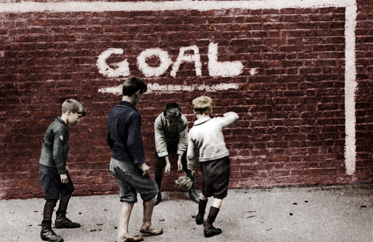 Football in the East End, London, 1926-1927 by Unbekannt