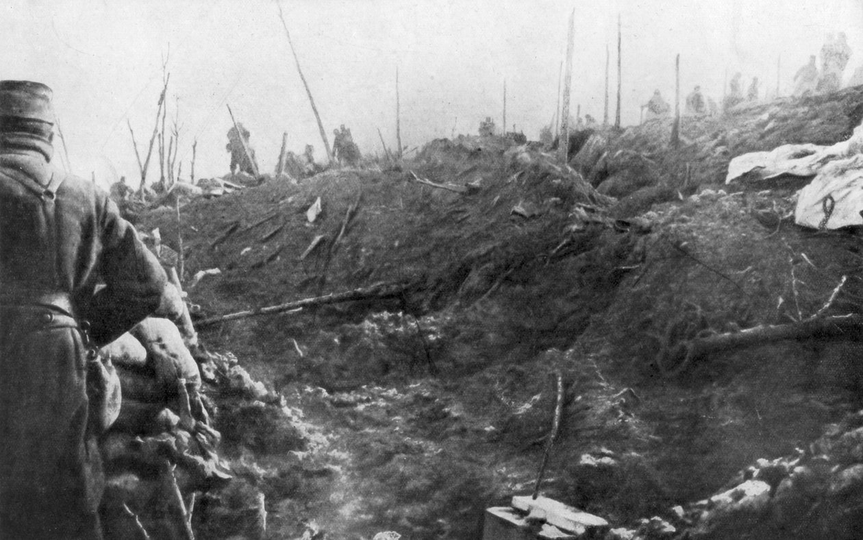 French Troops Prepare for a German Counter-Attack, Eparges Ridge, Near Verdun, France by Unbekannt