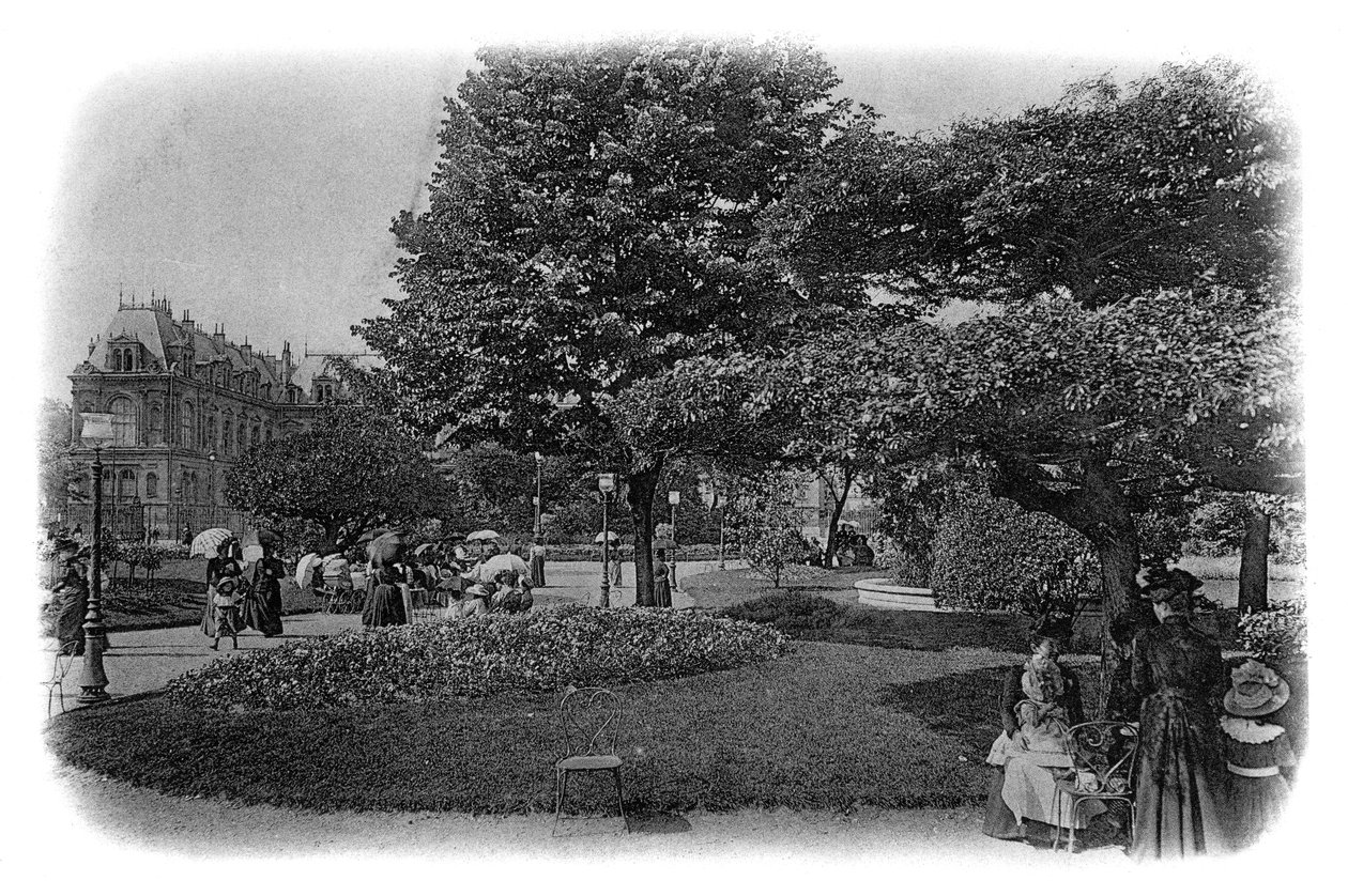 Gardens of the Hotel de Ville, Le Havre, Normandy, France, early 20th century by Unbekannt
