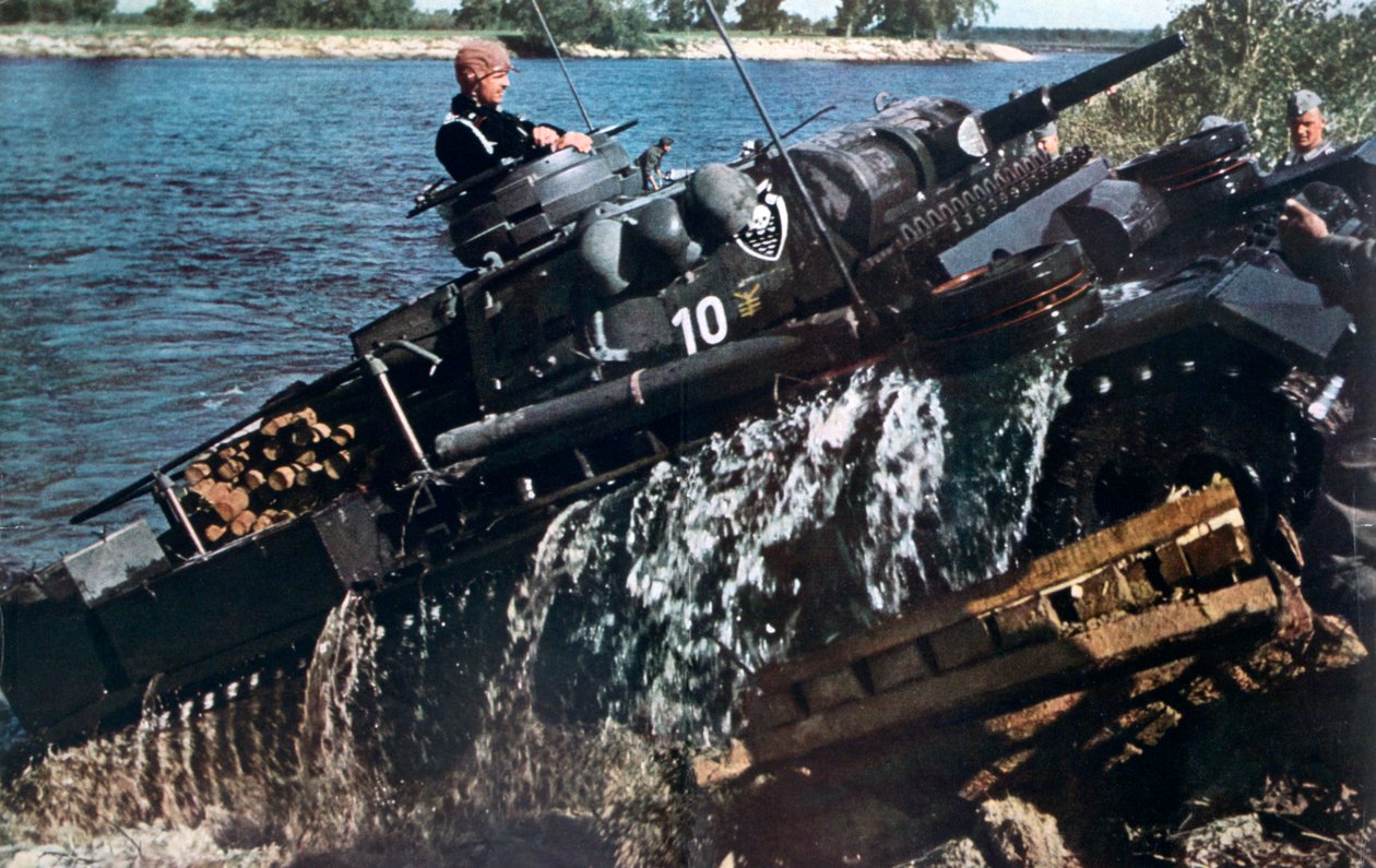 German Tank Fording a River, Russia, 1941 by Unbekannt