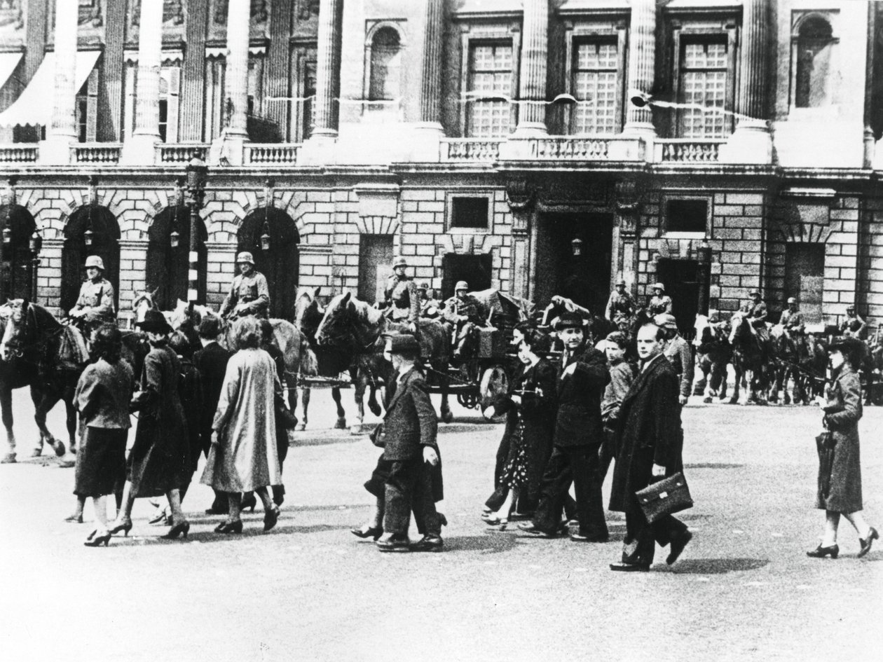 German Troops in Occupied Paris, June 1940 by Unbekannt