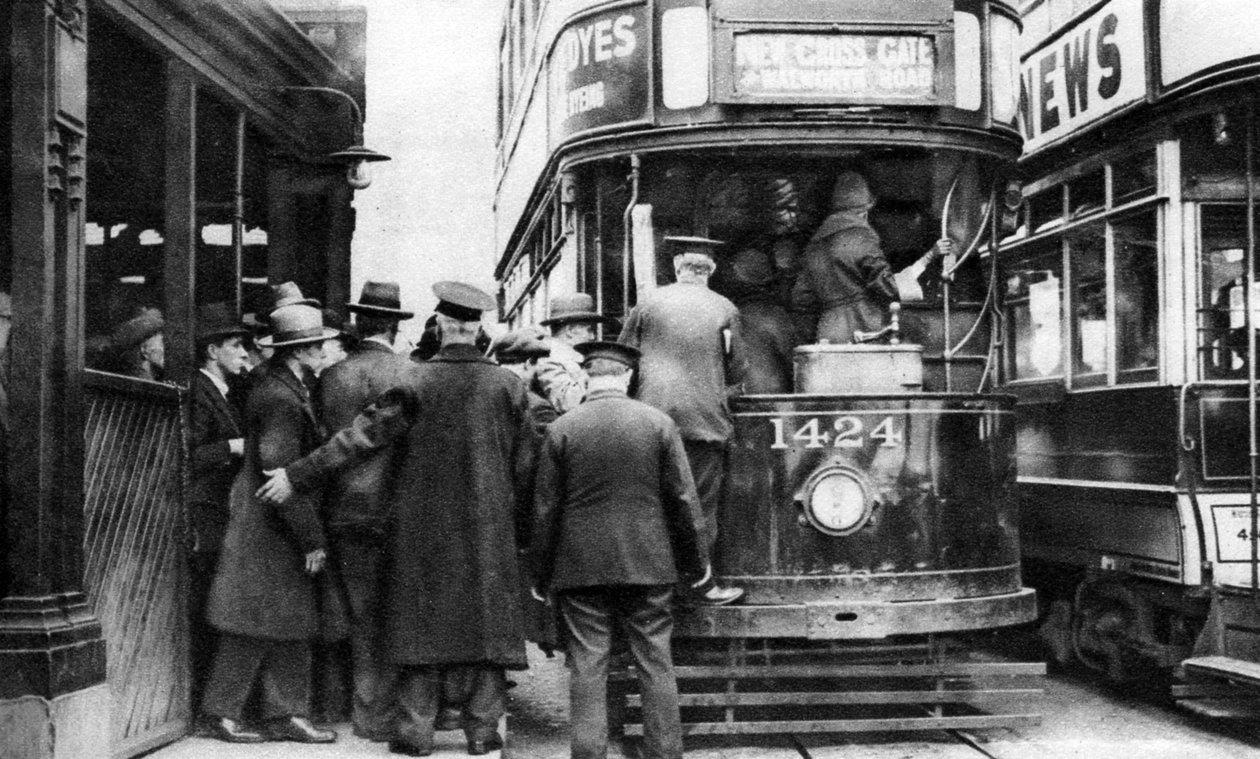 Getting on to a tram at Blackfriars, London by Unbekannt