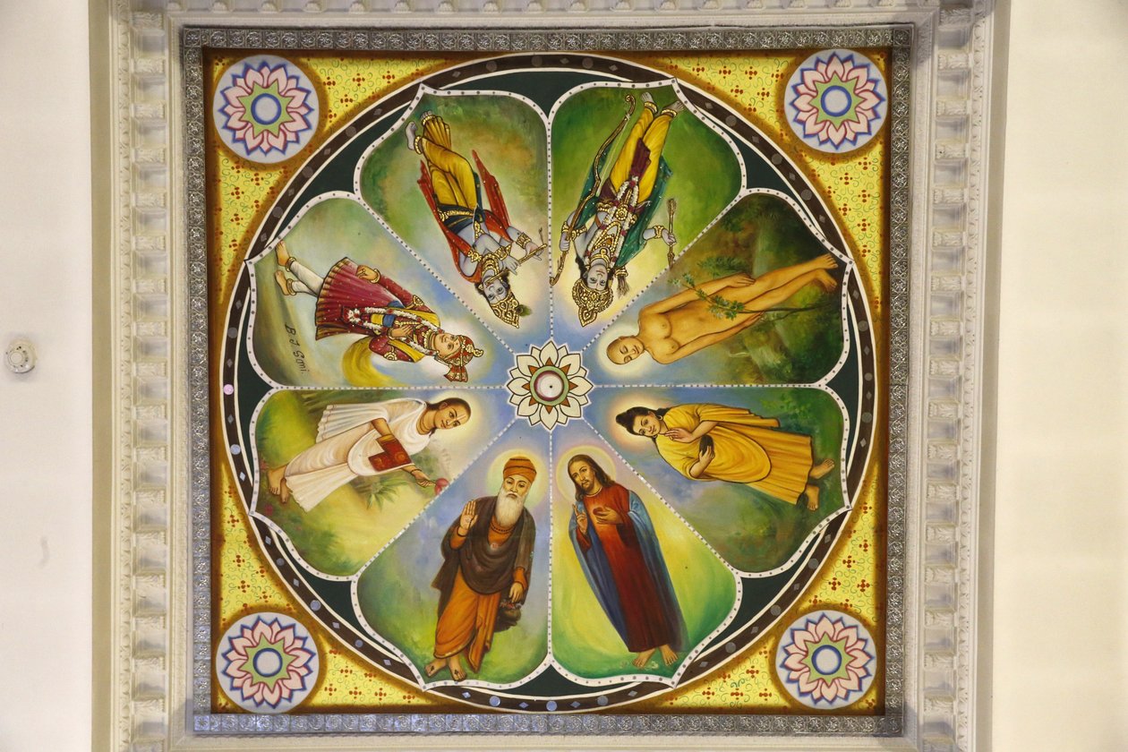Jalaram Prathna Hindu temple, Leicester. Ceiling artwork. Gods (including Jesus Christ), United Kingdom by Unbekannt