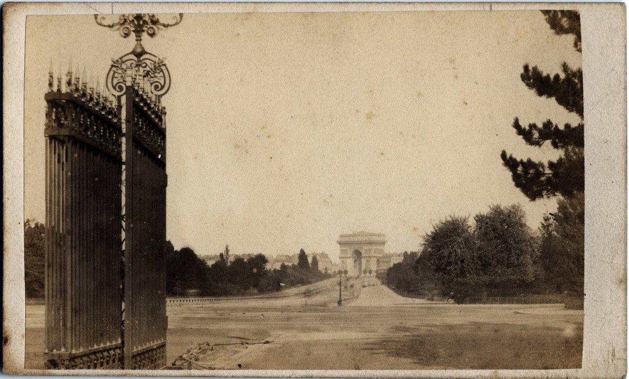 Municipality of Paris (1871): View of Porte Maillot and the Arc de Triomphe by Unbekannt
