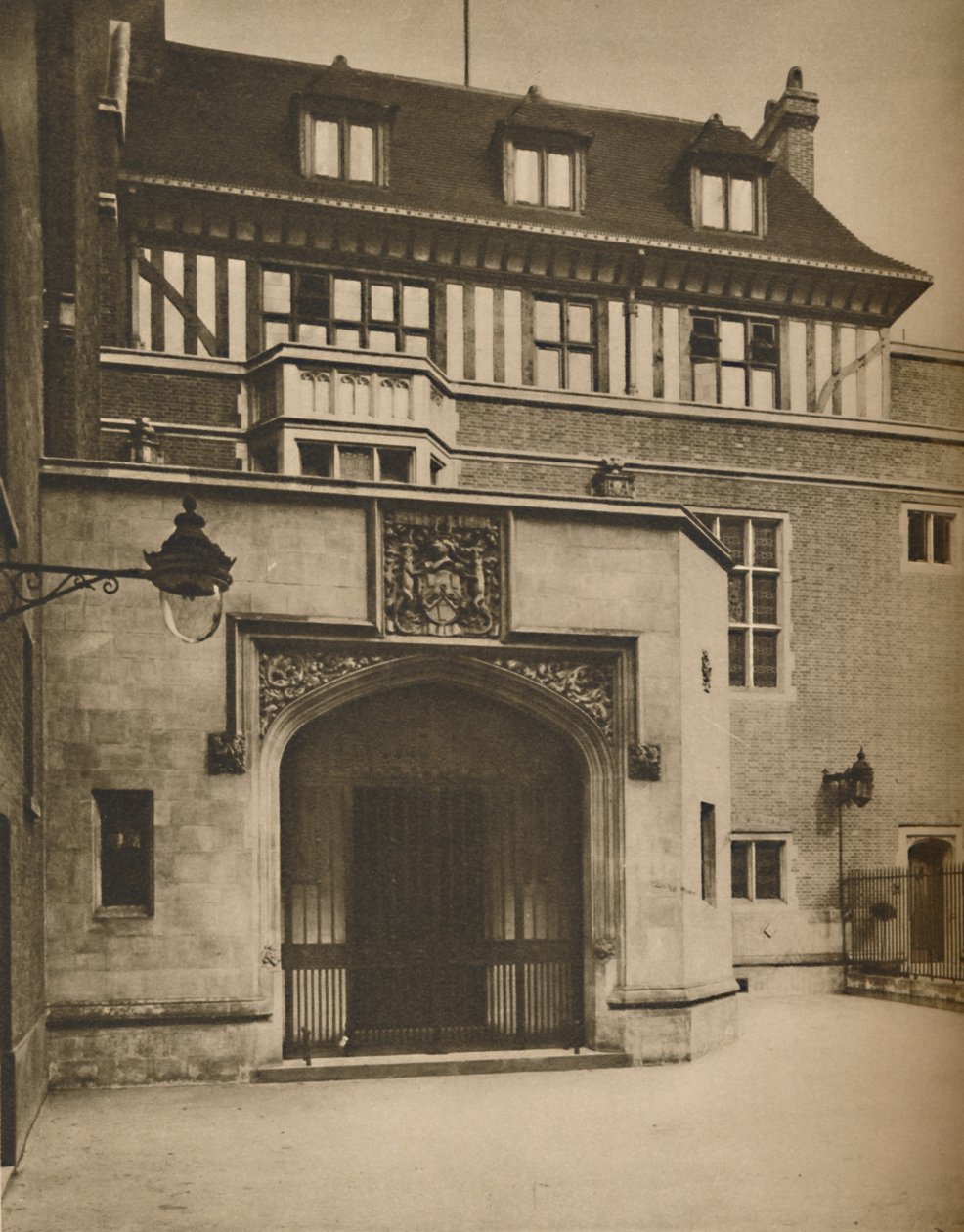 New Hall of the Ancient Company of Ironmongers in Aldersgate by Unbekannt
