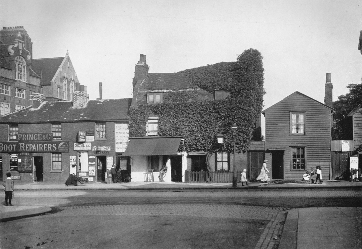 Old Cottages in Merton Road, Tooting by Unbekannt