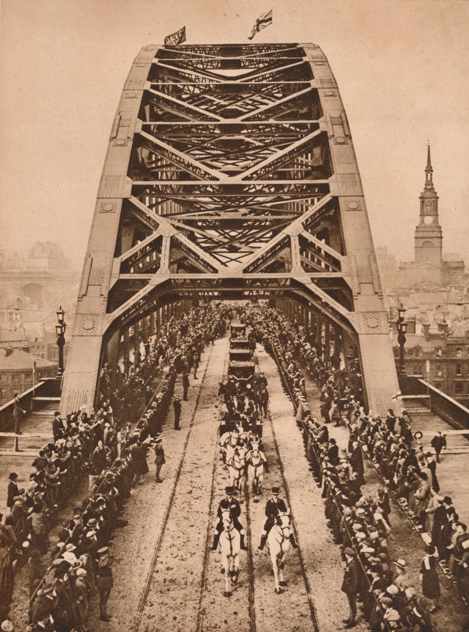Opening of the New Tyne Bridge by King George V, Newcastle-upon-Tyne, 10 October 1928 by Unbekannt