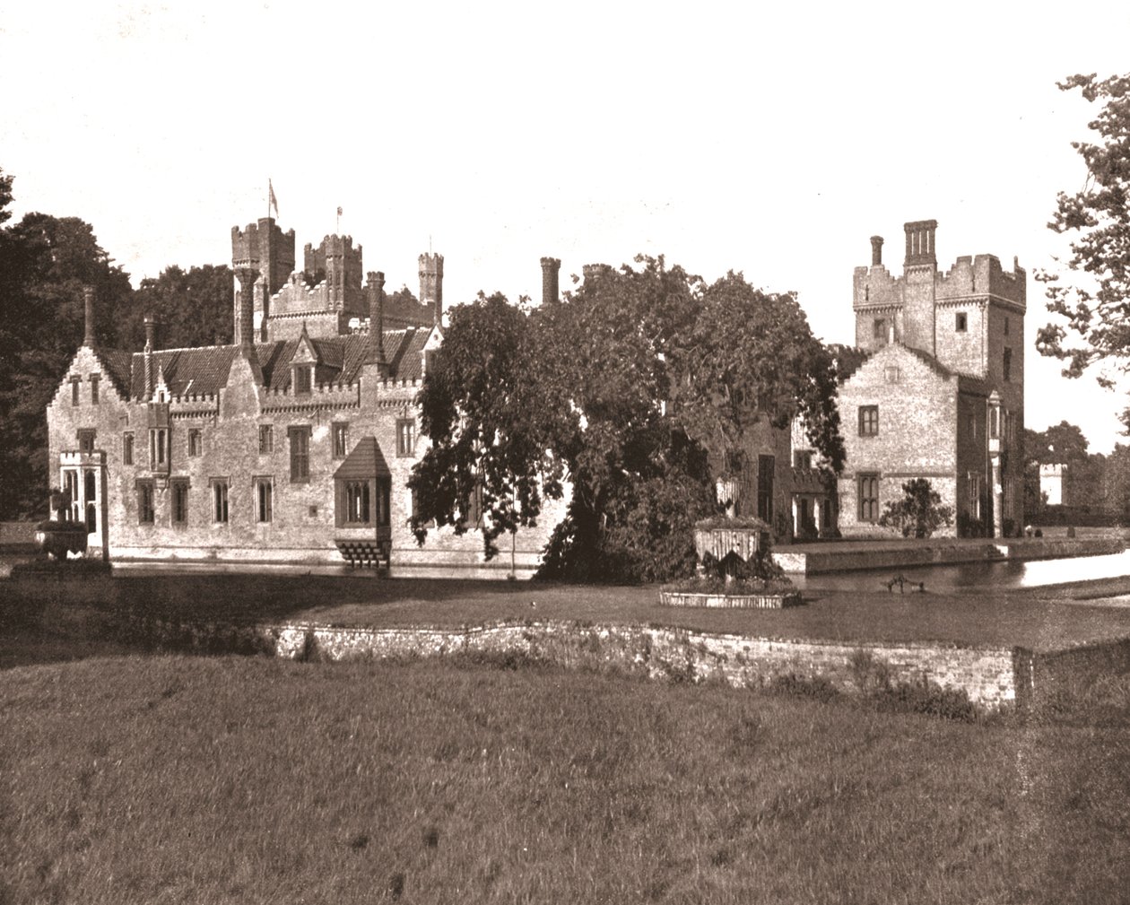 Oxburgh Hall, Norfolk by Unbekannt