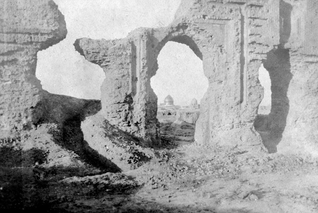Ruined Walls of the Enchanted Garden, Just Outside Samarra City, Iraq by Unbekannt