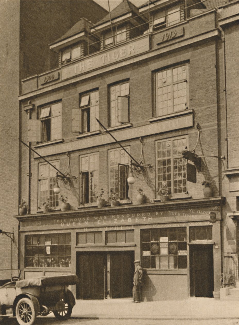 The Tiger Tavern on Tower Hill, c1935 by Unbekannt
