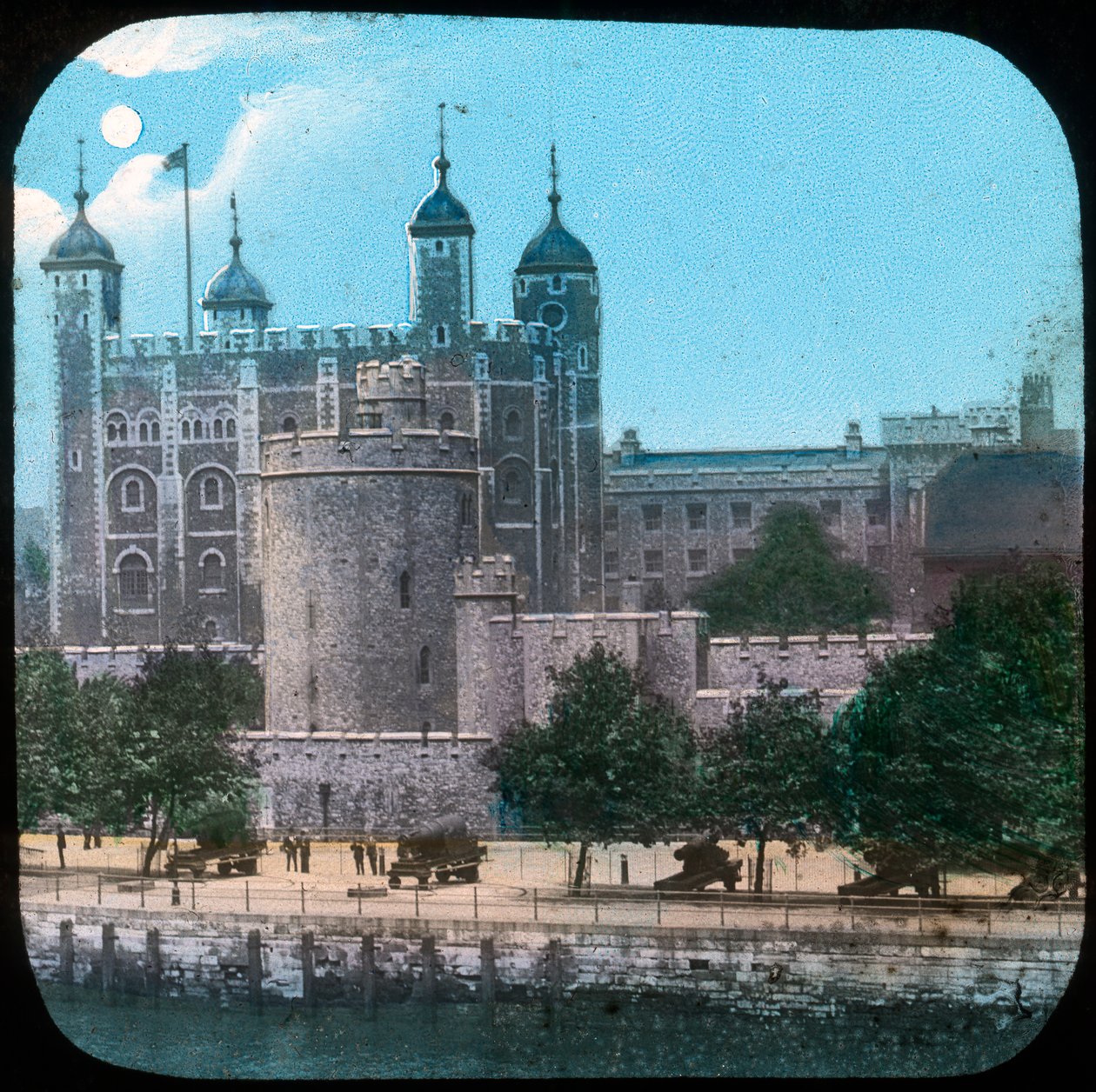 The Tower of London at night, late 19th or early 20th century by Unbekannt
