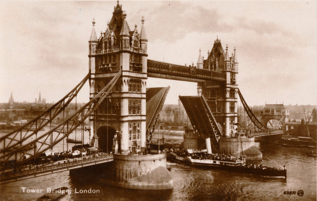 Tower Bridge, London, c1910 by Unbekannt