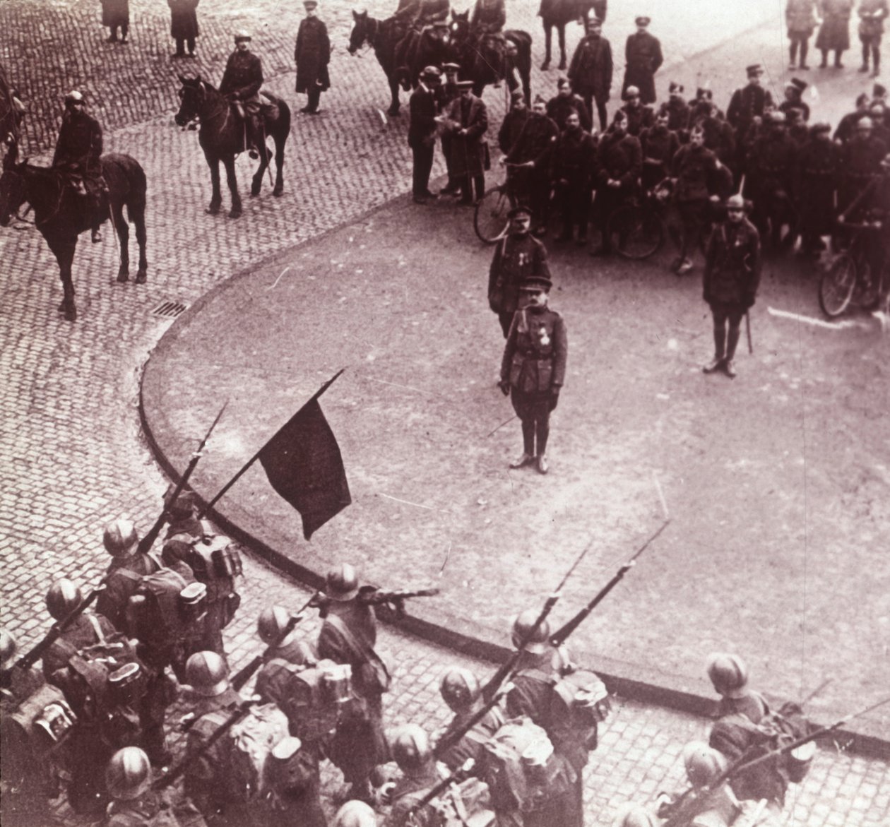 Troops Marching, Aachen, Germany, c1914-c1918 by Unbekannt