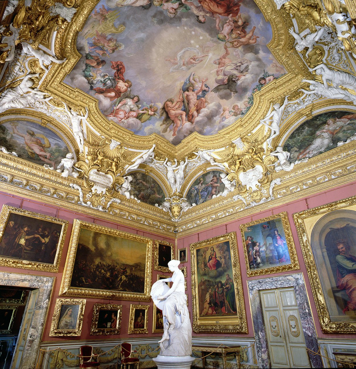 Interior of Sala di Giove (Jupiter Room) with paintings by Pietro da Cortona, Palazzo Pitti, Florence, Italy by Unbekannt Unbekannt