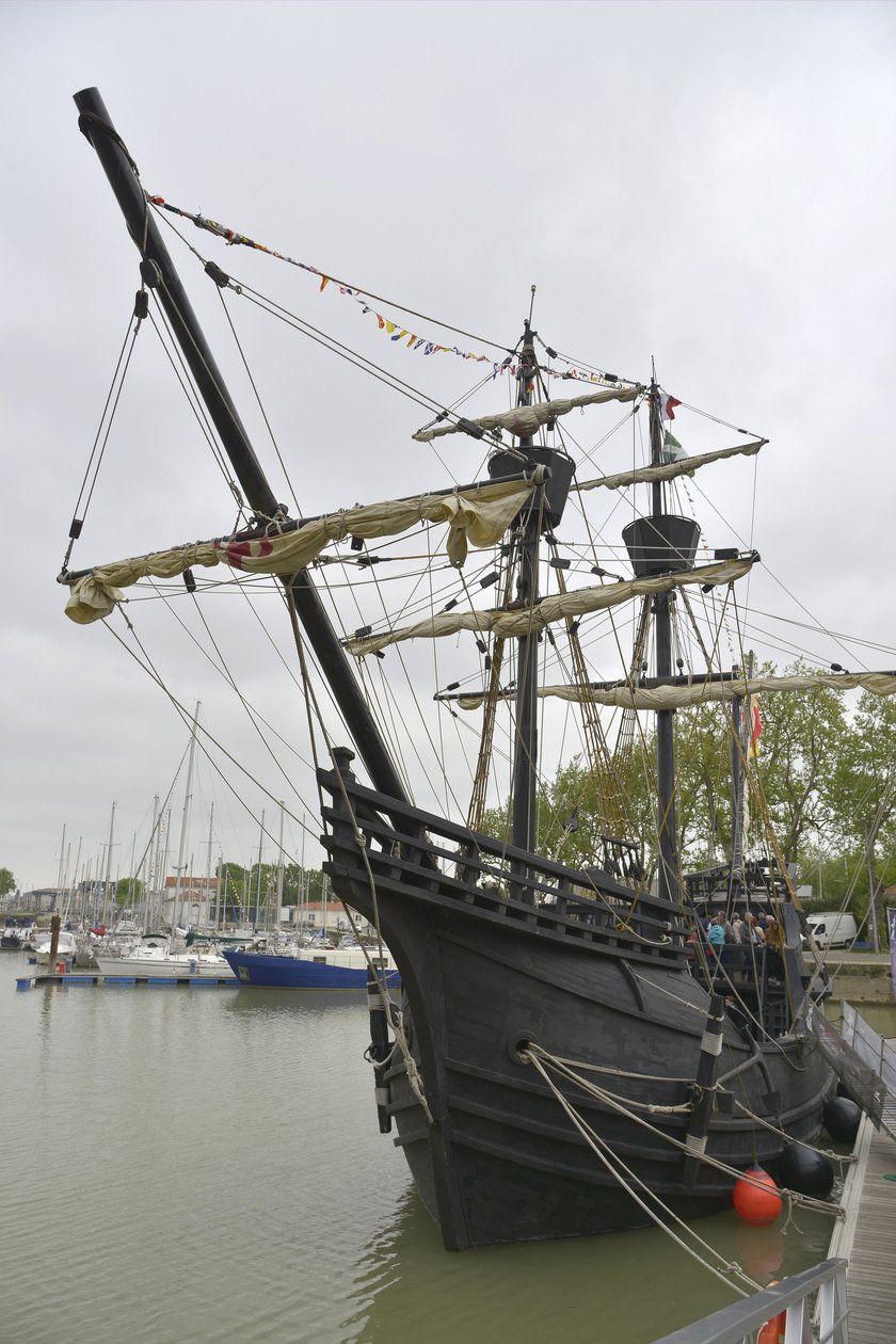 Replica of the Caraque Neo Victoria Boat of Magellan During the First Round of the World by Unbekannter Künstler