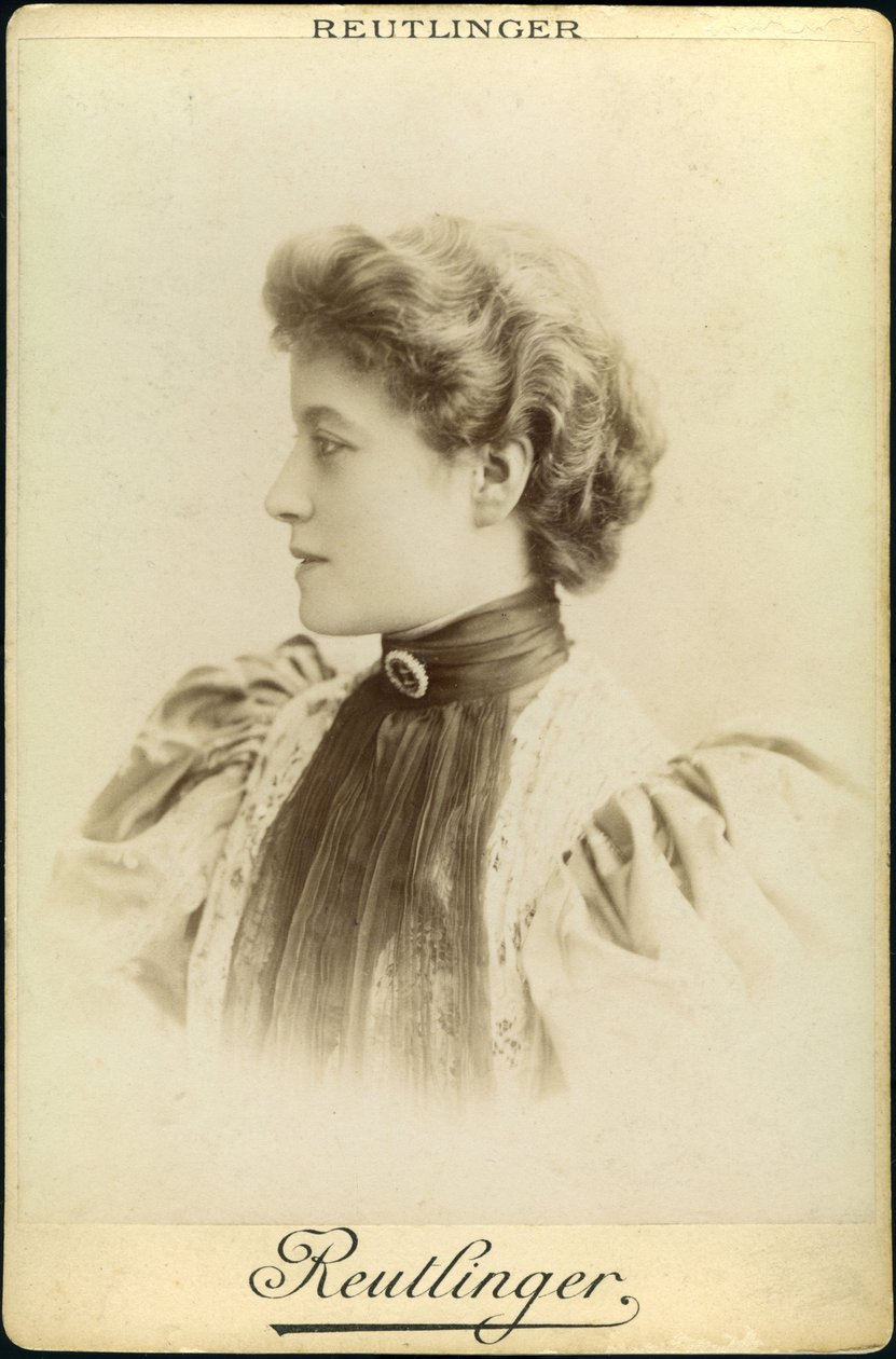 Portrait of Marthe Brandes, Comedian by Unknown photographer