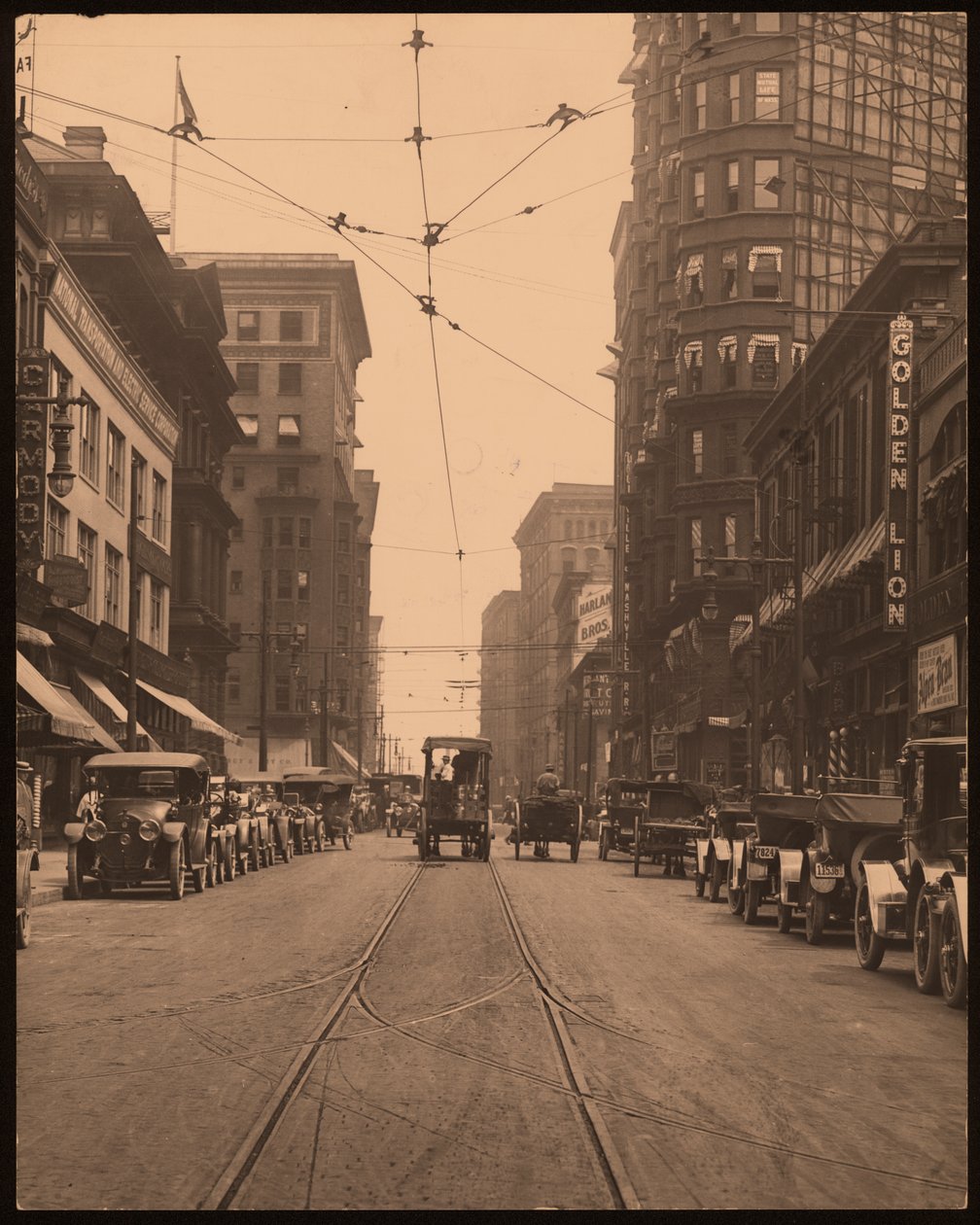 Eighth and Pine Streets by William G. Swekosky