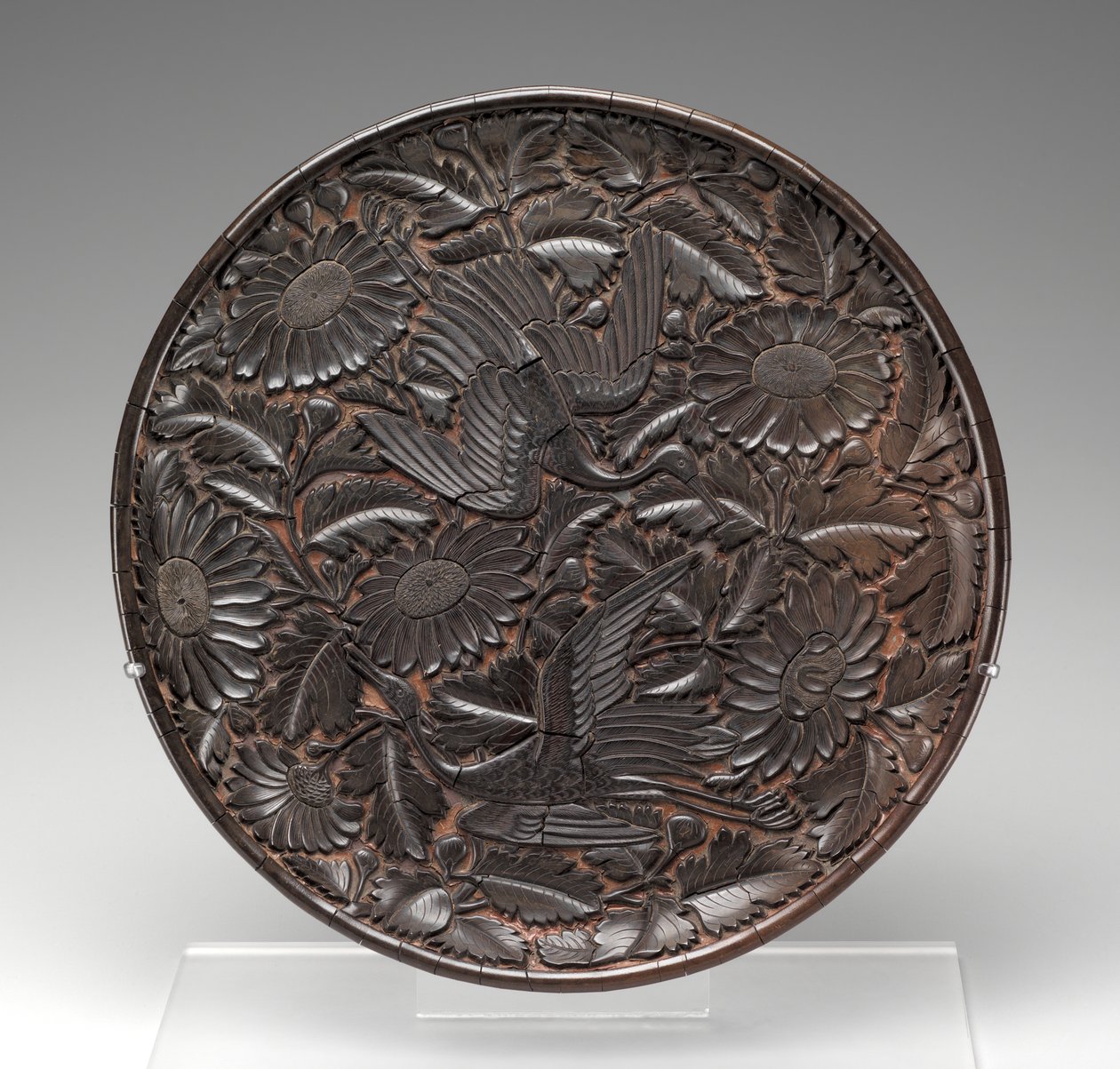 Tray with design of cranes and chrysanthemums by Yuan Dynasty Chinese School