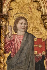 Coronation of the virgin and Saints, Polyptych on golden background (detail)