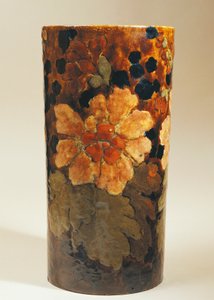 Vase with floral decorations