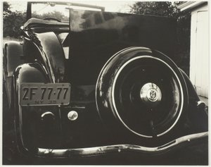 Car 2F-77-77