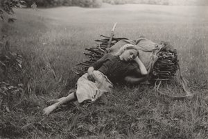 Weary by Alfred Stieglitz