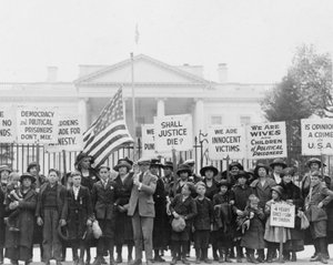 Children at the White House appealing to the President for the release of political prisoners