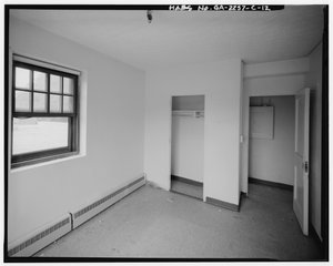 Techwood Homes, Building No. 1, 575-579 Techwood Drive, Atlanta, Fulton County, GA by American Photographer